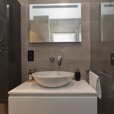 Lux Platinia Central * كلوج-نابوكا