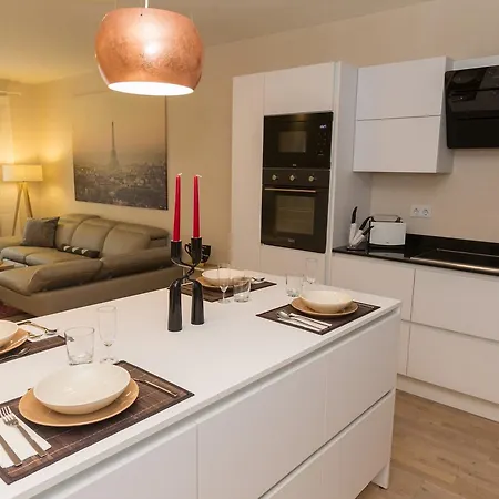 Lux Platinia Central * كلوج-نابوكا